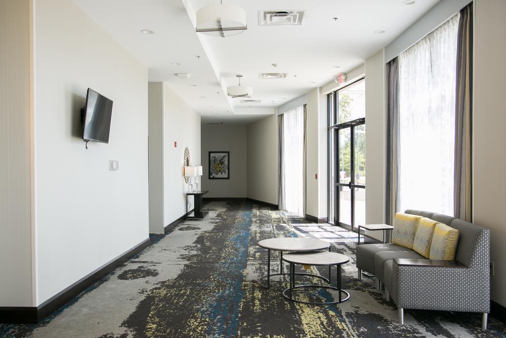 Four Points By Sheraton Birmingham Хоумууд Екстериор снимка