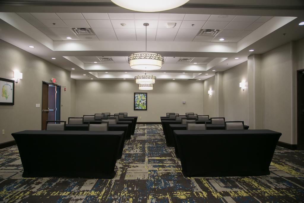 Four Points By Sheraton Birmingham Хоумууд Екстериор снимка