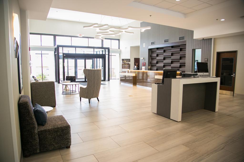 Four Points By Sheraton Birmingham Хоумууд Екстериор снимка
