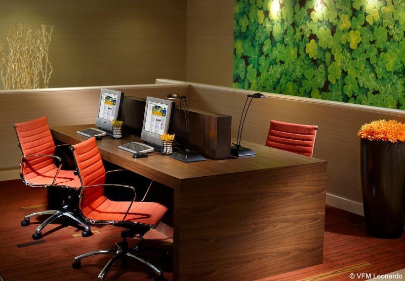 Four Points By Sheraton Birmingham Хоумууд Екстериор снимка