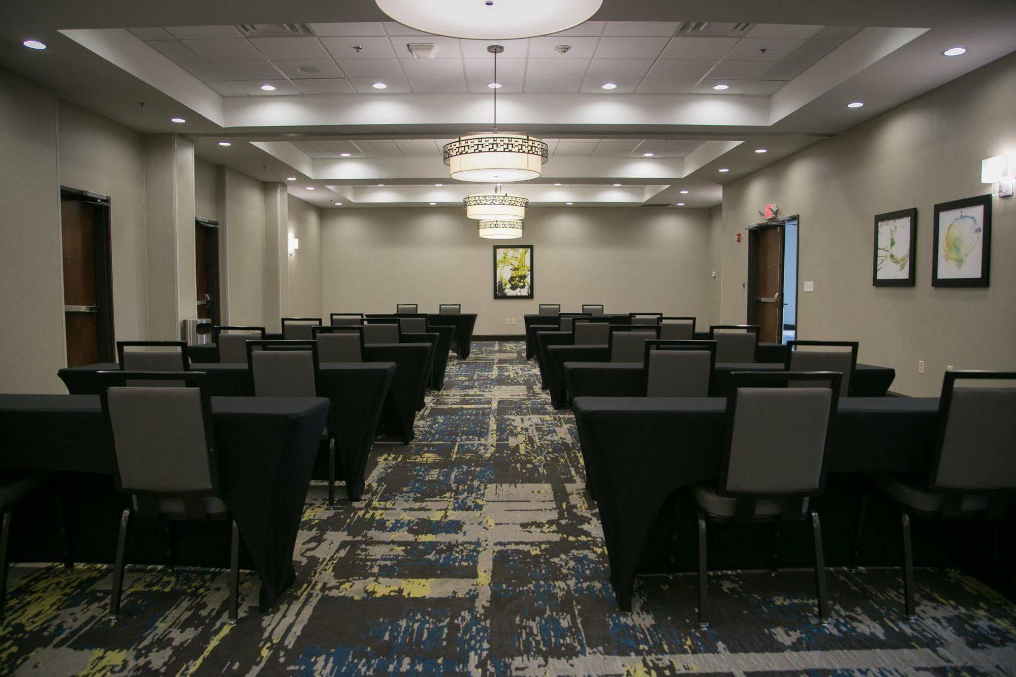 Four Points By Sheraton Birmingham Хоумууд Екстериор снимка