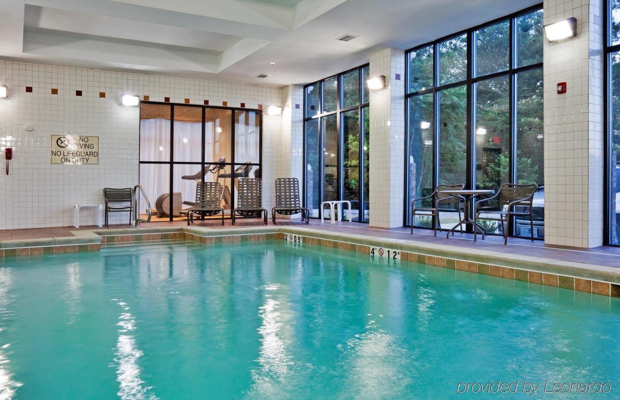 Four Points By Sheraton Birmingham Хоумууд Екстериор снимка